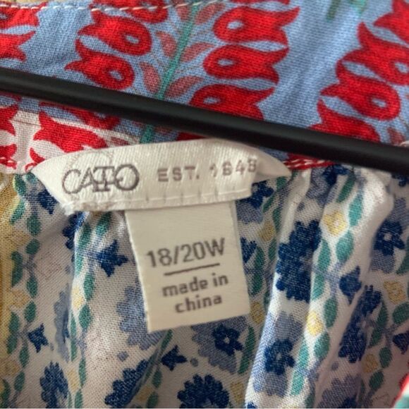 CATO Women’s High Neck Boho Cottage Parchwork Ruffle Sleeveless Top Size 18/20W - Picture 5 of 10